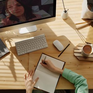 Définition RH : tout savoir sur le mode de travail hybride
